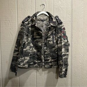 Camouflage Military Jacket with Embroidered Detail Size XL